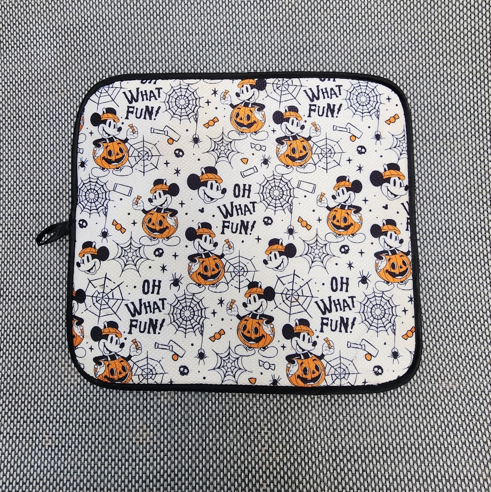 DISNEY HALLOWEEN DISH DRYING MATT